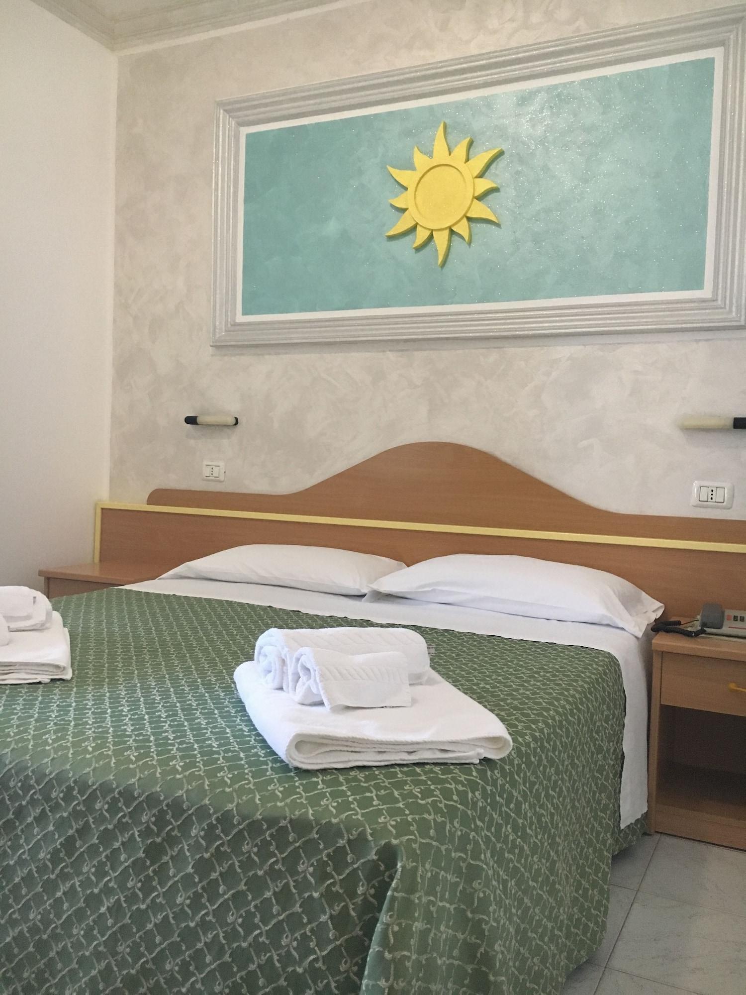 Hotel De Amicis Riccione Esterno foto